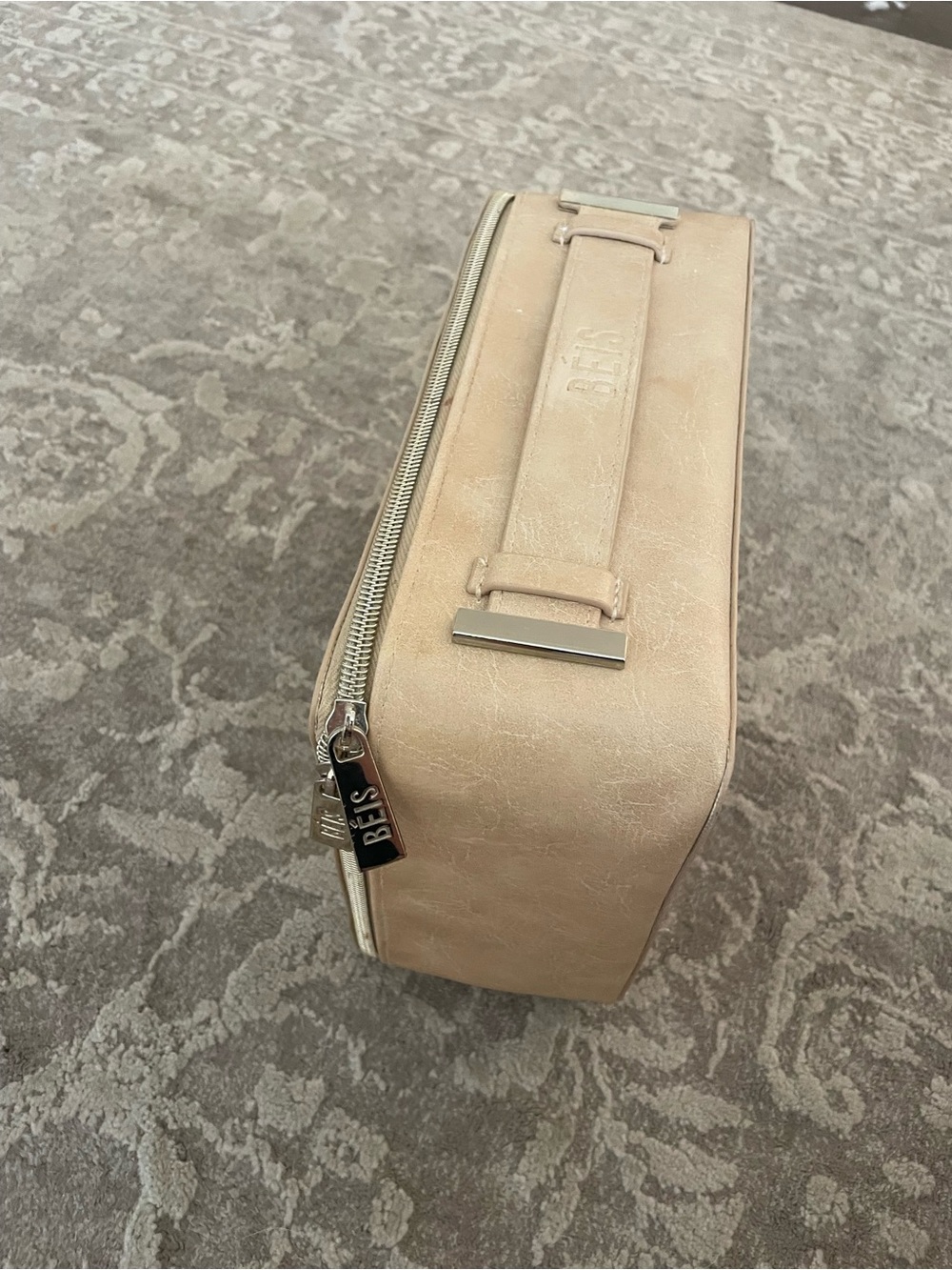 Beis The Cosmetics Case — Beige Travel Bag - Picture 2 of 10